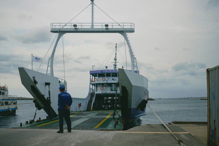 Panduan Lengkap Membawa Kendaraan Listrik Naik Kapal Feri