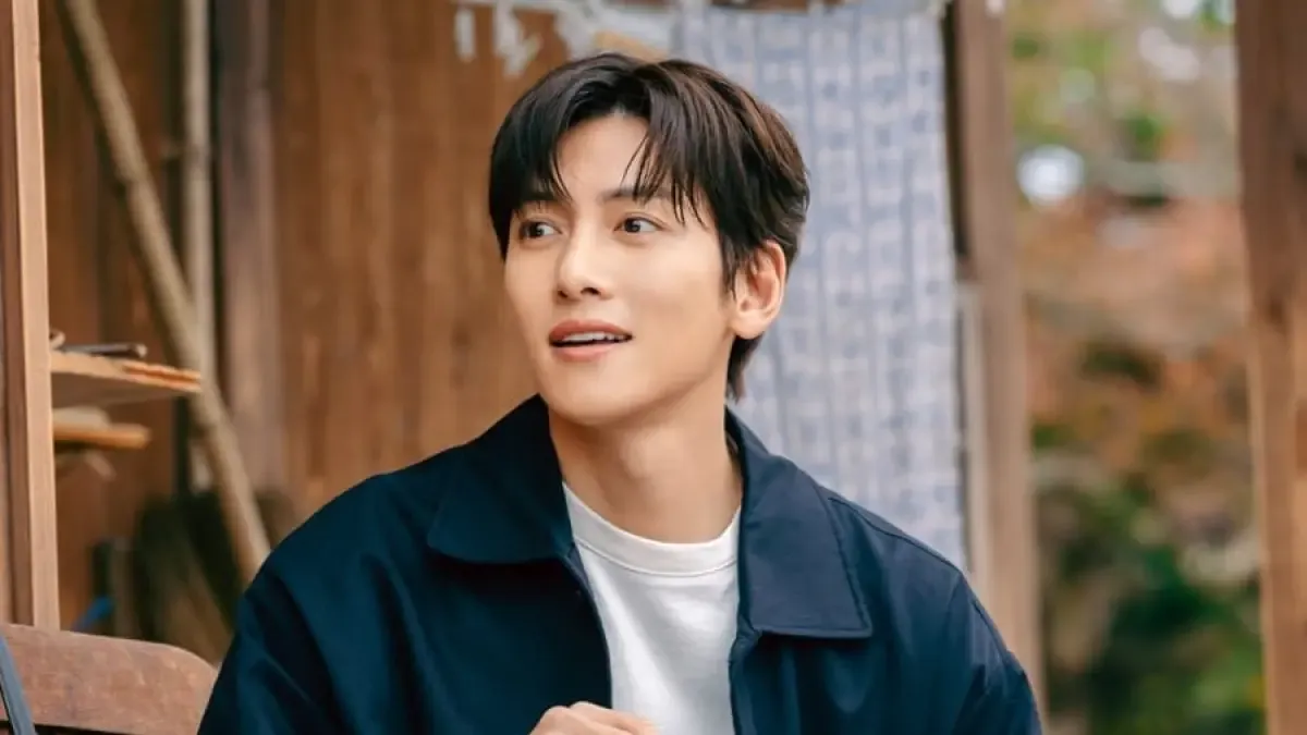 Desainer Korea Memulai Hidup Baru di Pulau Jepang dalam Merry Berry Love