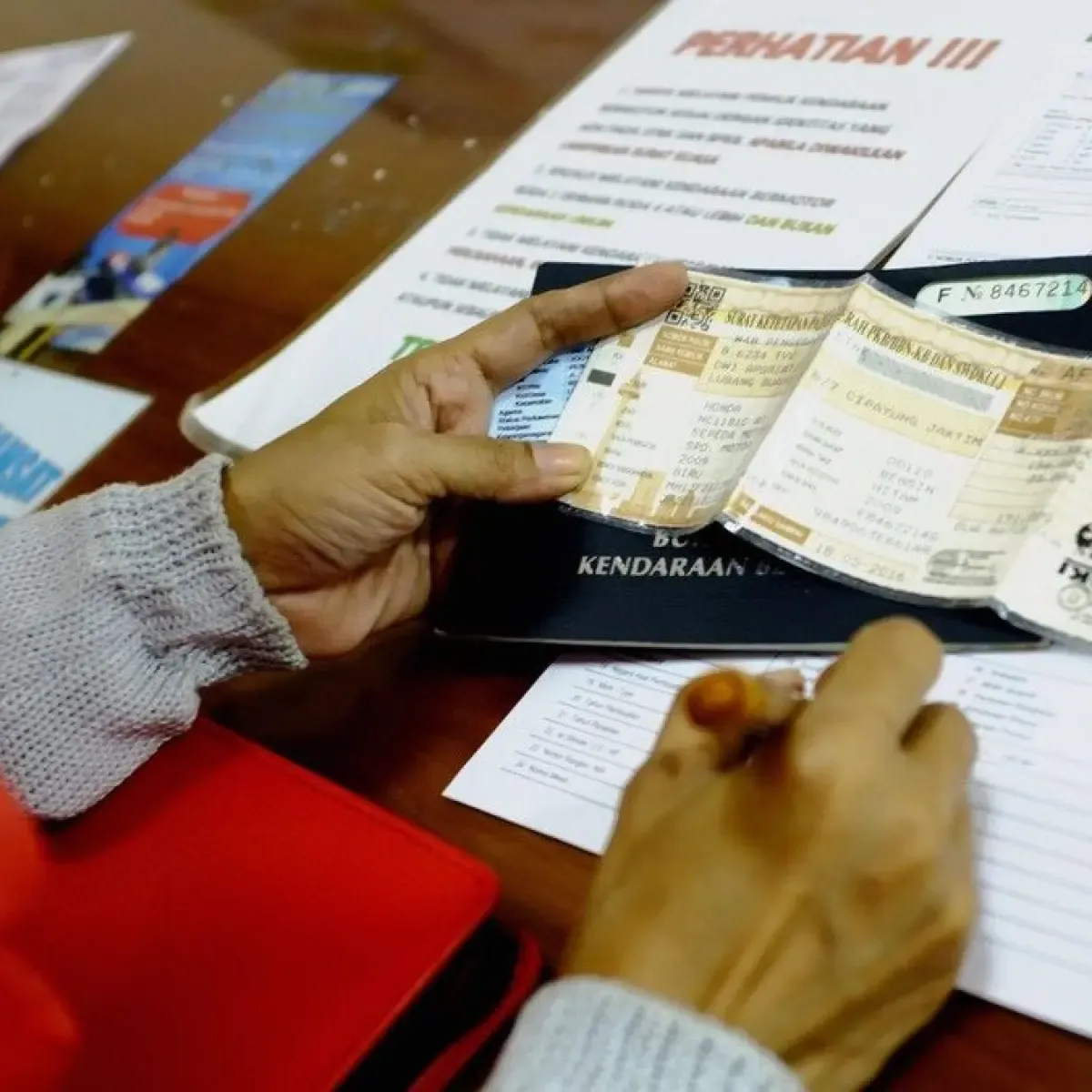 Enam Provinsi Buka Pemutihan Pajak Kendaraan: Peluang dan Risiko