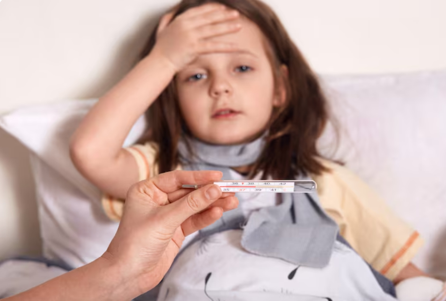 Demam Turun Bukan Berarti Anak Sembuh Total