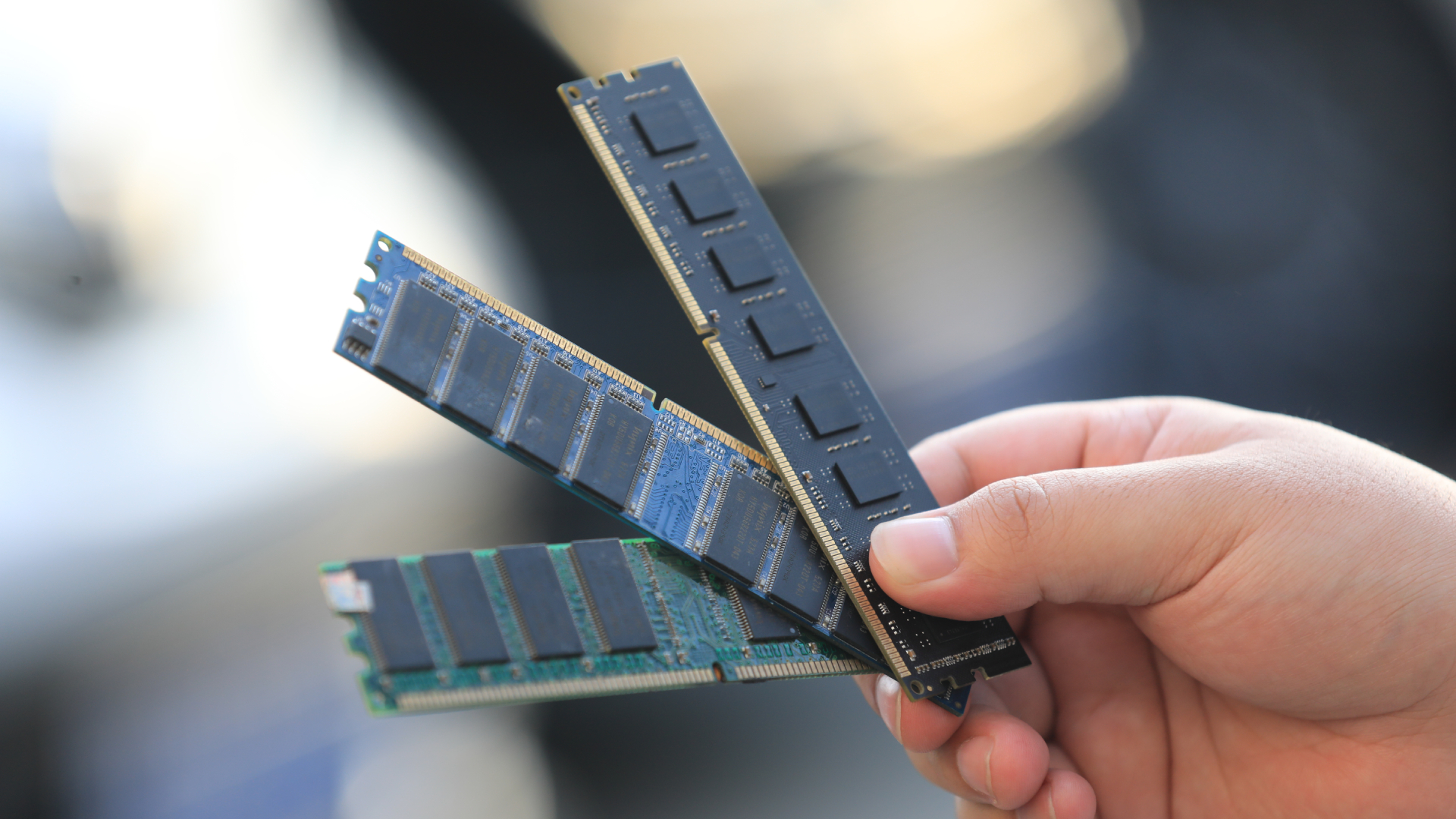 Modul Memori DDR5 512GB Micron dan Lompatan ke Server 12TB RAM