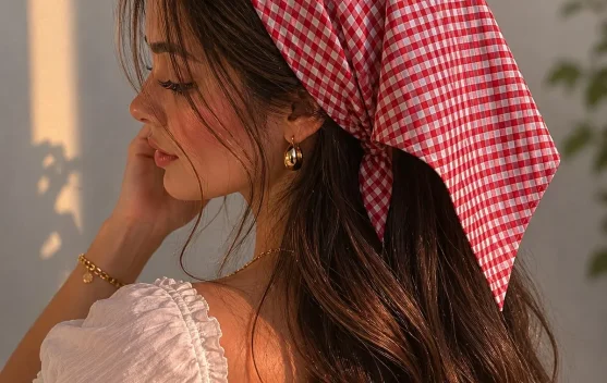 Cara Styling Headscarf Chic untuk Hari Biasa dan Momen Spesial