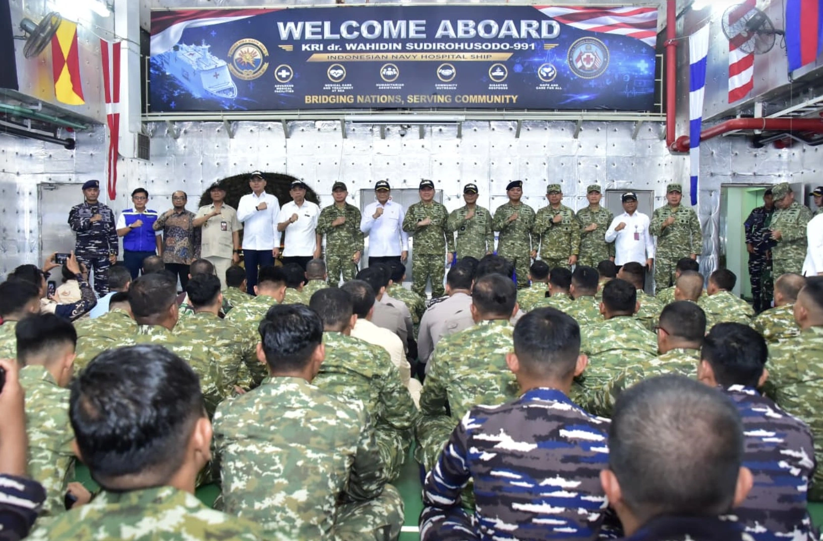 KRI Wahidin Sudirohusodo: Misi Kesehatan Laut dan Diplomasi ke Pasifik