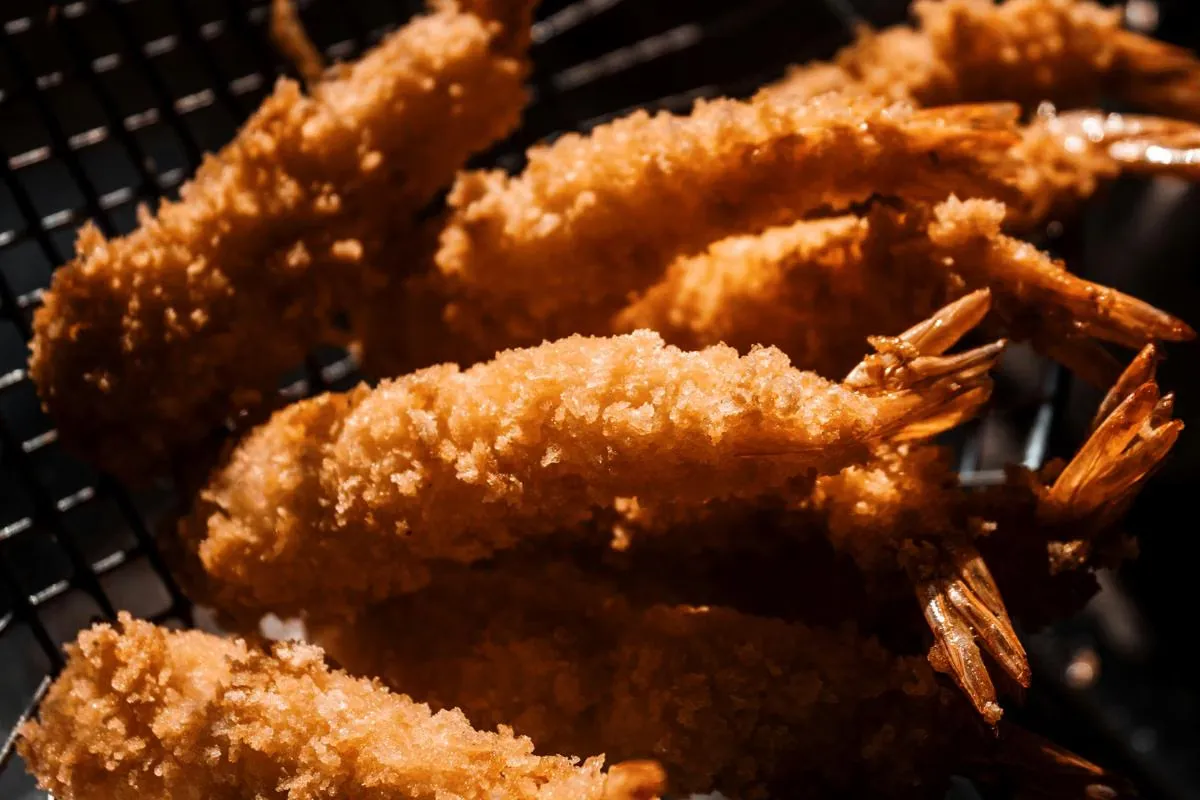 Rahasia Mengempukkan Daging Ayam dan Udang di Dapur Rumah