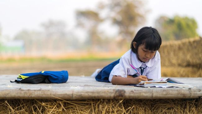 Mengatasi Stres Anak Saat Kembali ke Sekolah