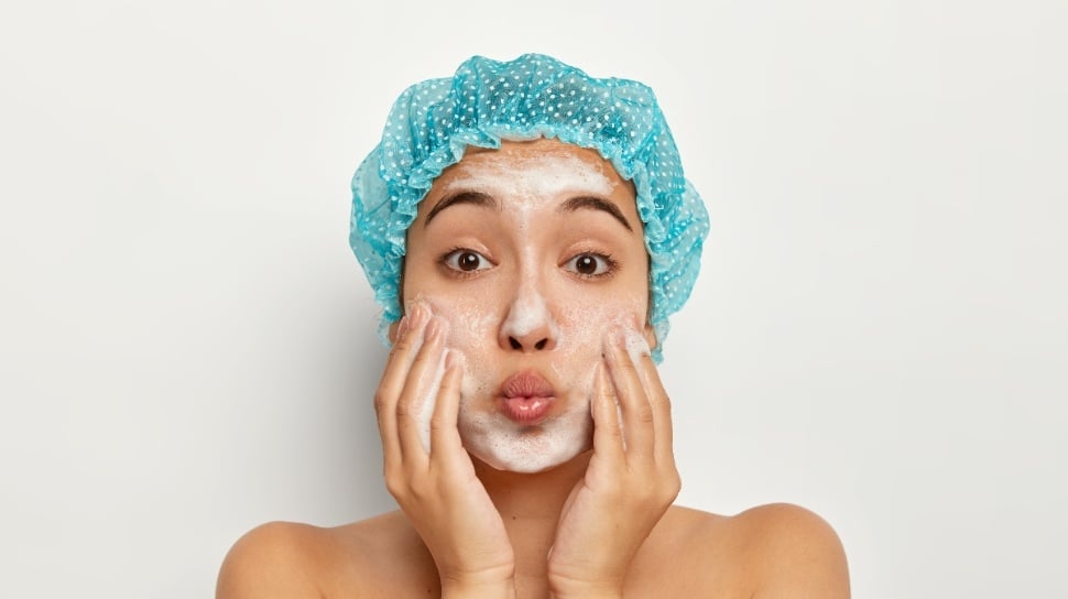 Pembersih Wajah Lembut dengan Ceramide dan Amino Acid