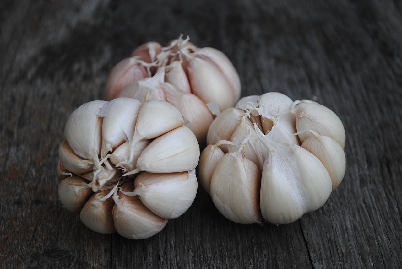 Bawang Mentah, Kopi Panas, dan Risiko Kesehatan di Dapur
