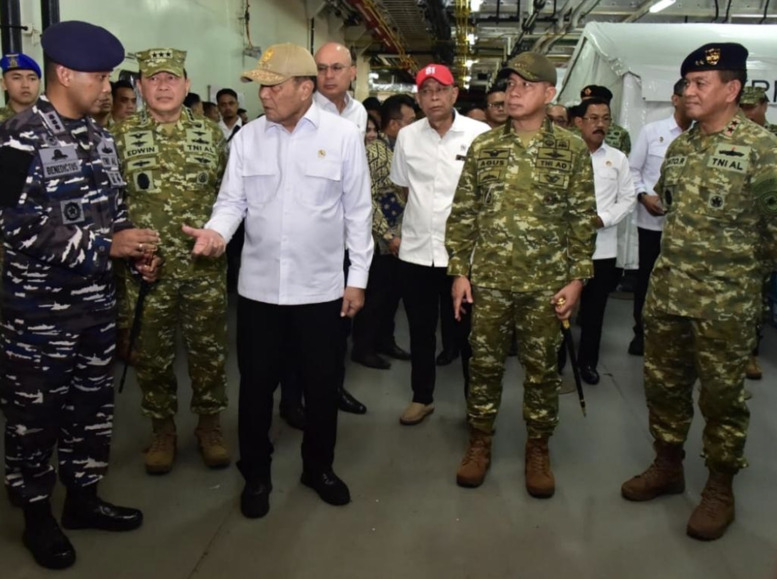 KRI Wahidin Sudirohusodo: Misi Kesehatan Laut dan Diplomasi ke Pasifik