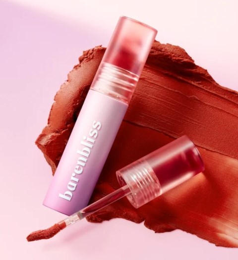 Lip Velvet: Bibir Plush, Warna Segar, Rasa Super Ringan