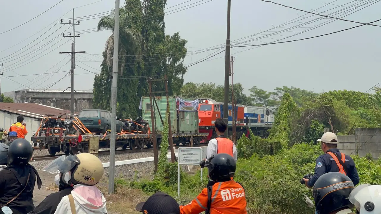 Strategi KAI Cegah Kecelakaan Kereta di Perlintasan Sebidang