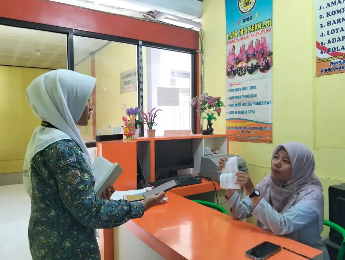 Kantin, Bank Mini, dan Perpustakaan: Ruang Belajar Alternatif di Sekolah Vokasi