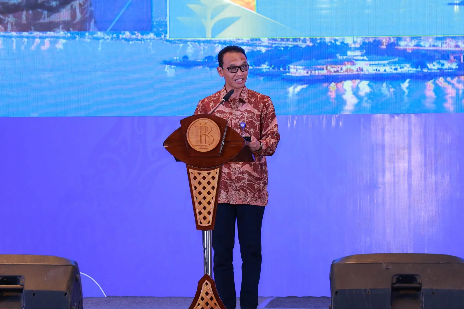 Pertumbuhan Ekonomi 5,42 Persen: Momentum Investasi Baru di Sulut