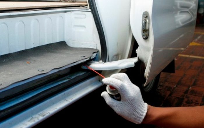 Hand Grip dan Pintu Geser Mobil: Panduan Perawatan Lengkap