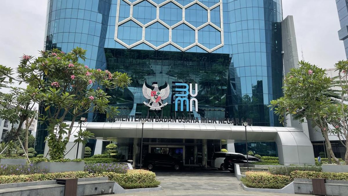 Restrukturisasi BUMN dan Danantara: Pelajaran Bagi Barat