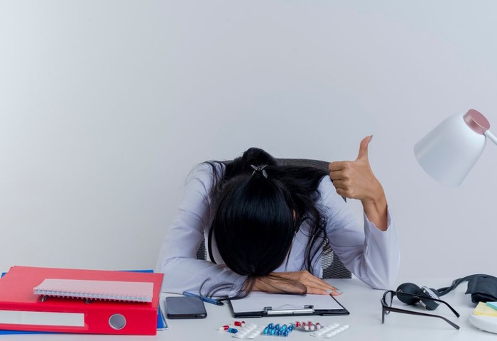 5 Tanda Social Battery Habis dan Kapan Perlu Istirahat Sosial