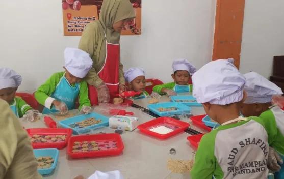 Memasak Jadi Kelas Bahasa: Anak Belajar Inggris Lewat Dapur