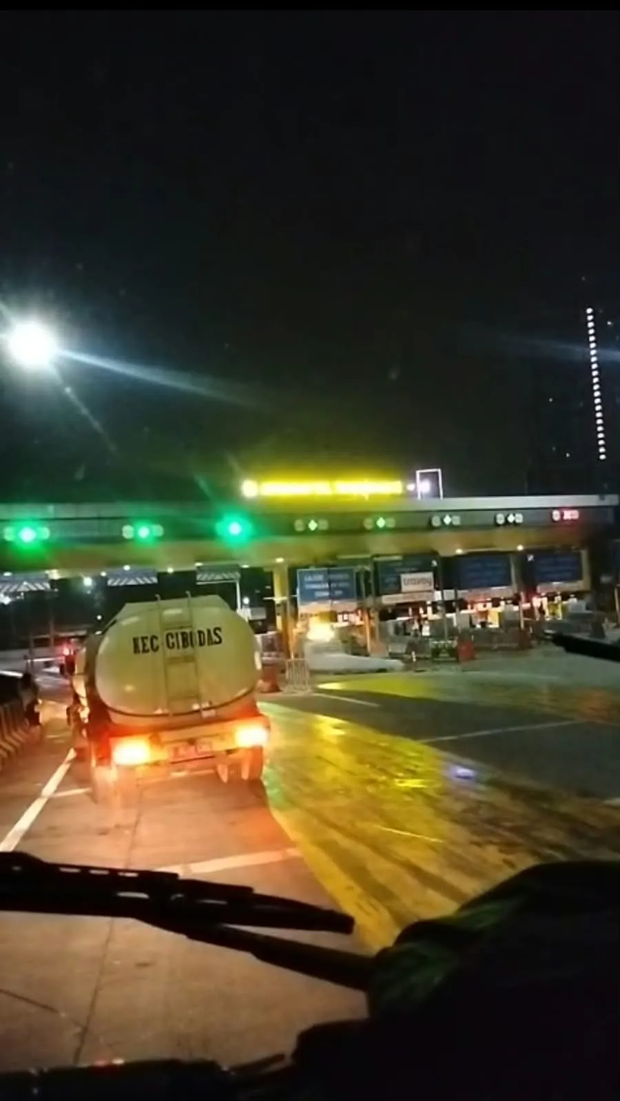 Kebakaran TPS dan Gudang di Koridor Bekasi–Tangerang