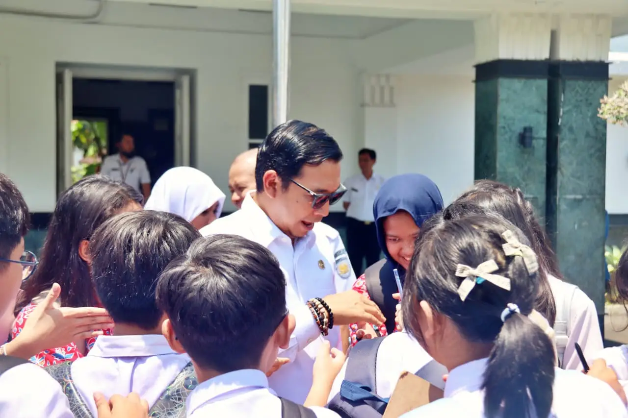 Naik Kereta Sambil Belajar: Eduspoor dan Whoosh Mencetak Generasi Cinta Transportasi Publik