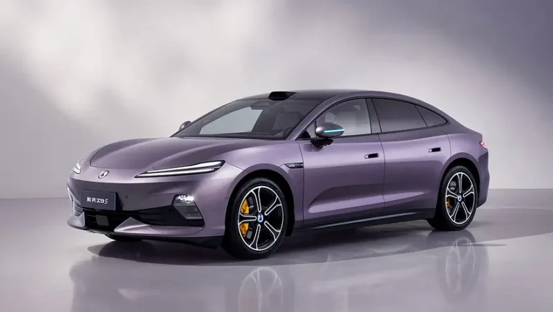 Denza Z9S: Sedan Listrik 1.100 km yang Menantang Batas