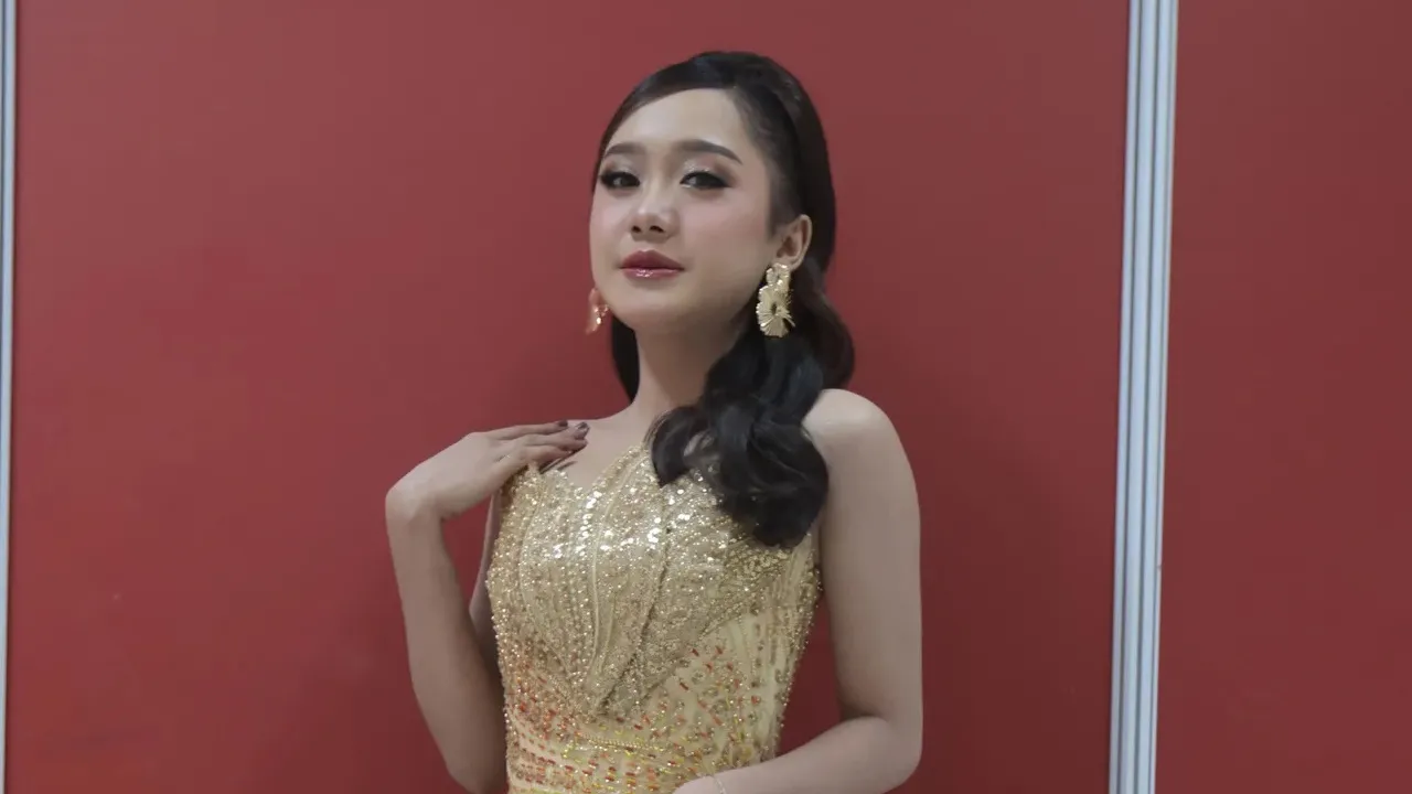 Dari Pelukan Keluarga ke Panggung Top 17 Dangdut Academy 8