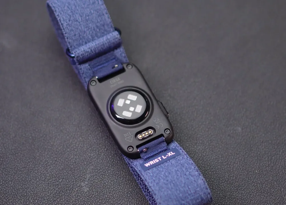 6 Fitness Tracker Tanpa Layar Terbaik: Ringkas, Akurat, dan Tahan Lama