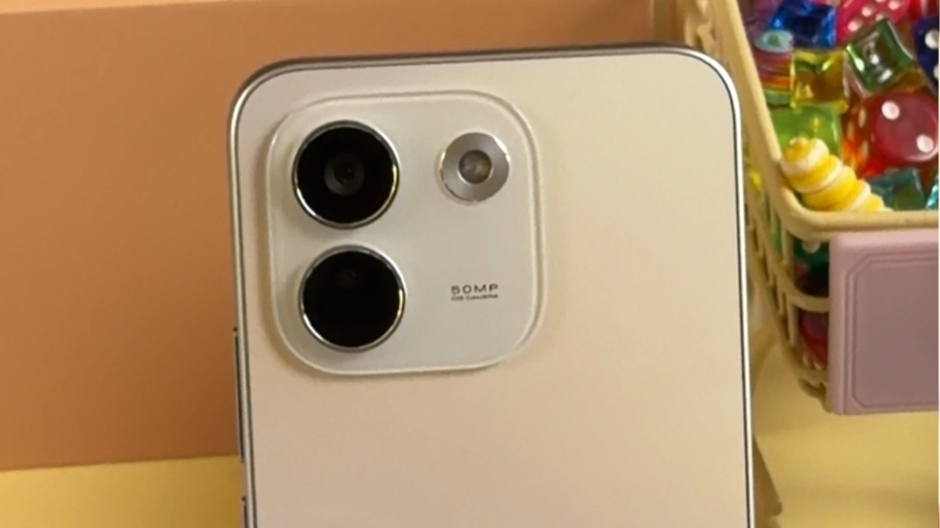Redmi Note 17 Pro vs Pro Max: Mana Baterai Paling Masuk Akal?
