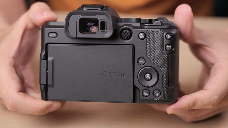 Canon EOS R8 Mark II: Full-Frame Ringkas untuk Live Streaming