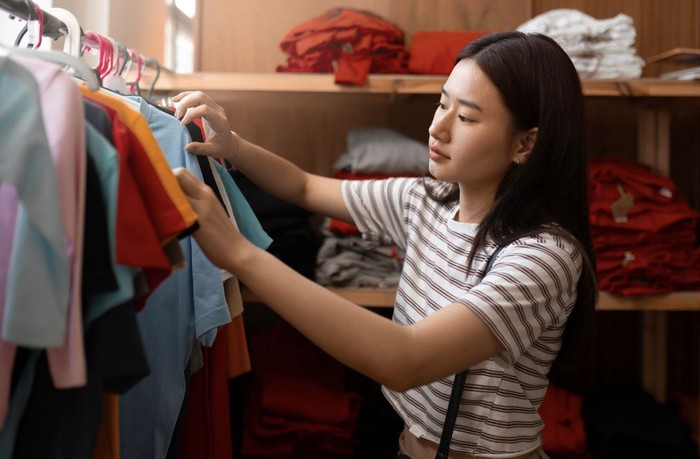 Panduan Lengkap Menilai Kualitas Pakaian Thrift