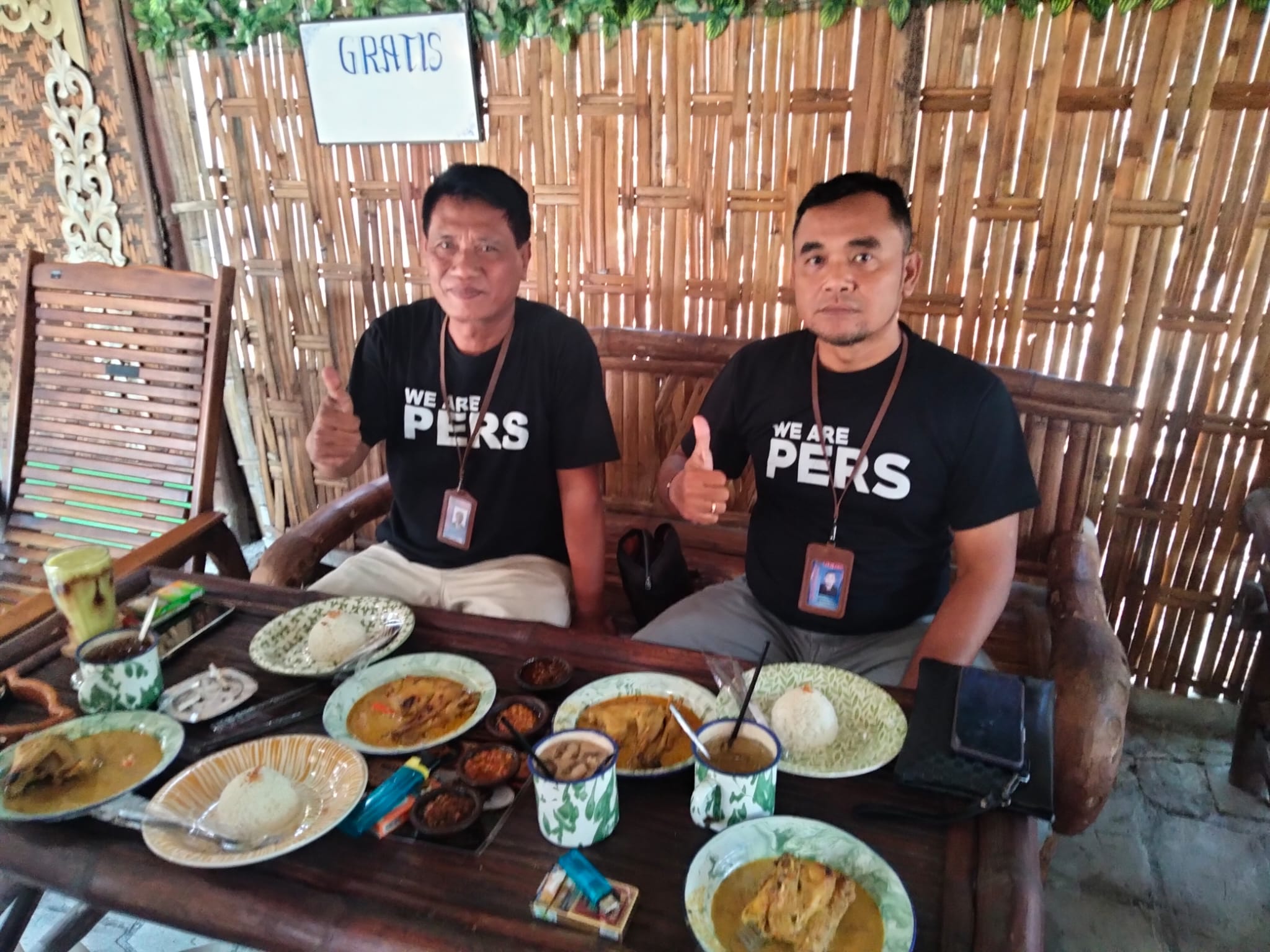 Warung Nuansa Jawa: Tradisi Klasik, Menu Kekinian
