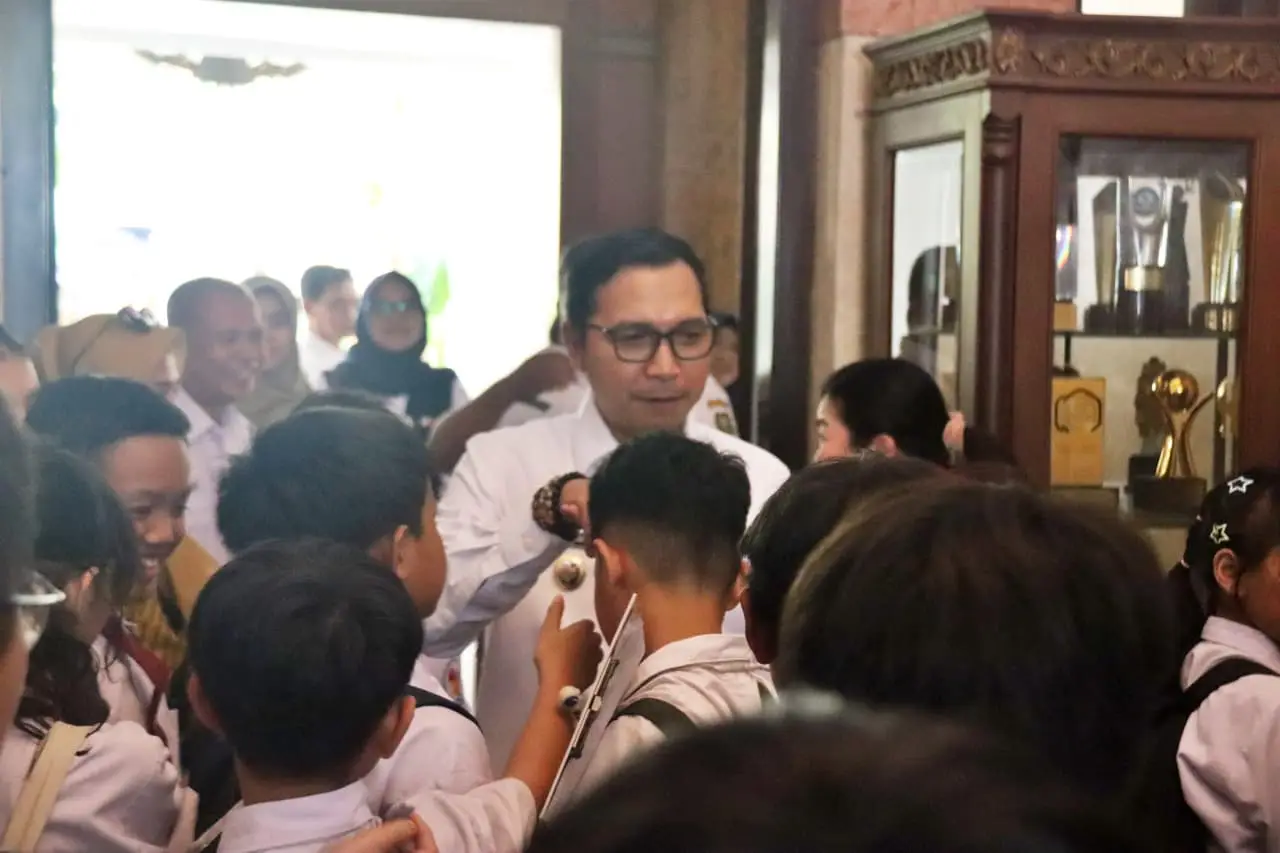 Naik Kereta Sambil Belajar: Eduspoor dan Whoosh Mencetak Generasi Cinta Transportasi Publik