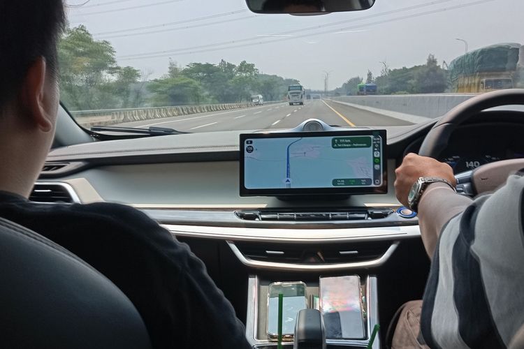 Pengalaman Kepemilikan Mobil Listrik Lepas L8: Nyaman, Efisien, dan Terbantu Layanan Purna Jual