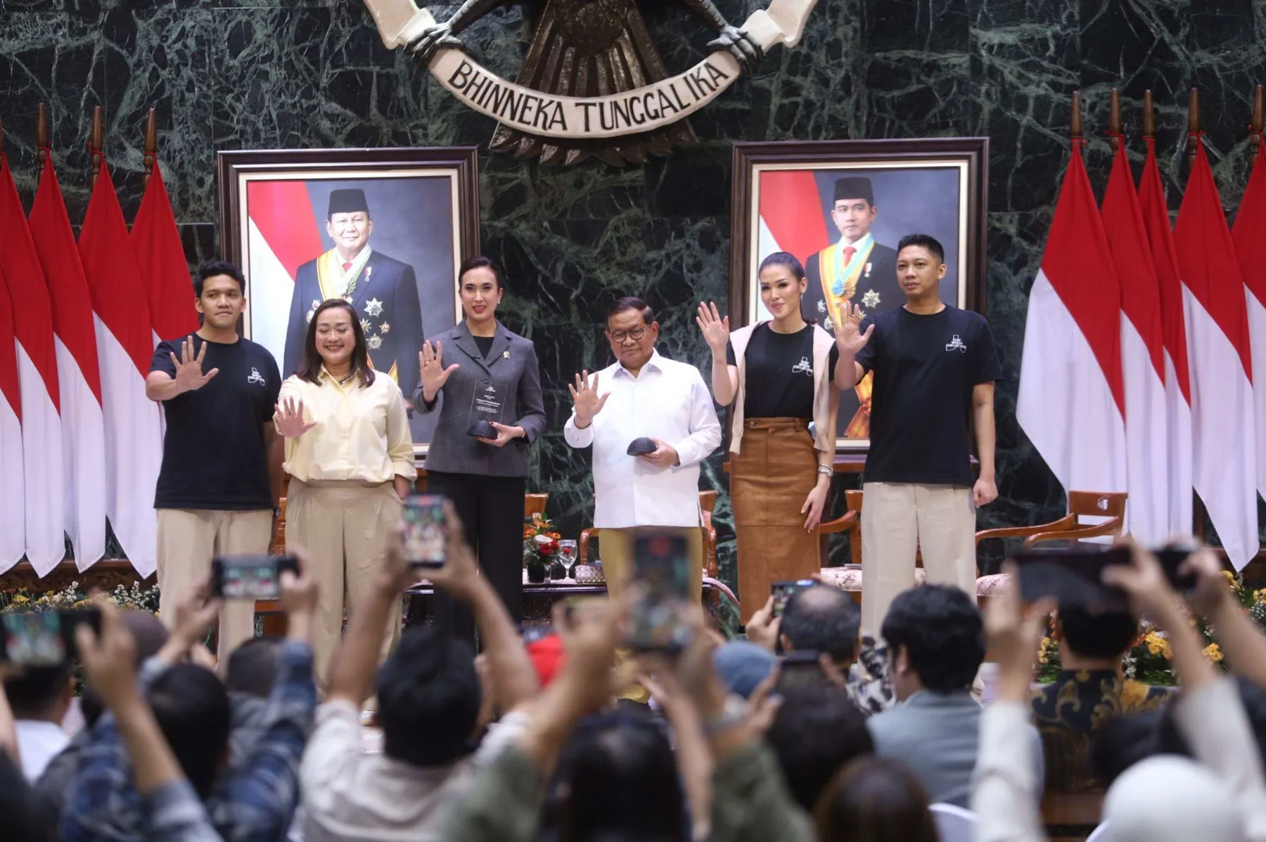 Konser Spektakuler YE di GBK: Panggung 360 Derajat dan Tiket yang Langsung Diserbu