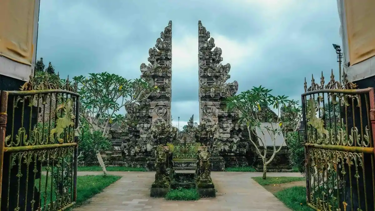Panduan Hemat Maksimalkan Promo Wisata Bank dan Asuransi Perjalanan
