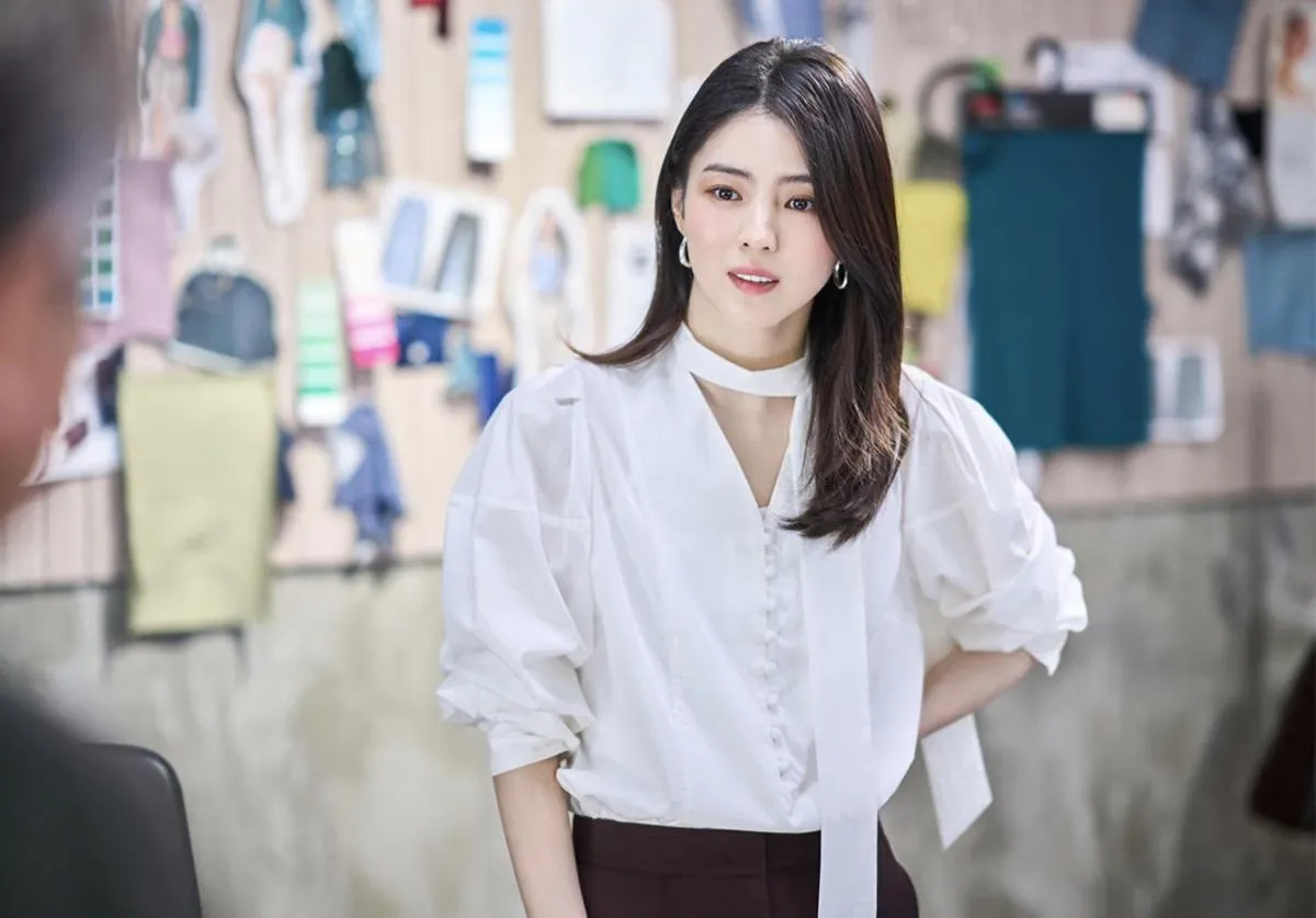 Han So Hee Perankan CEO Startup di The Intern