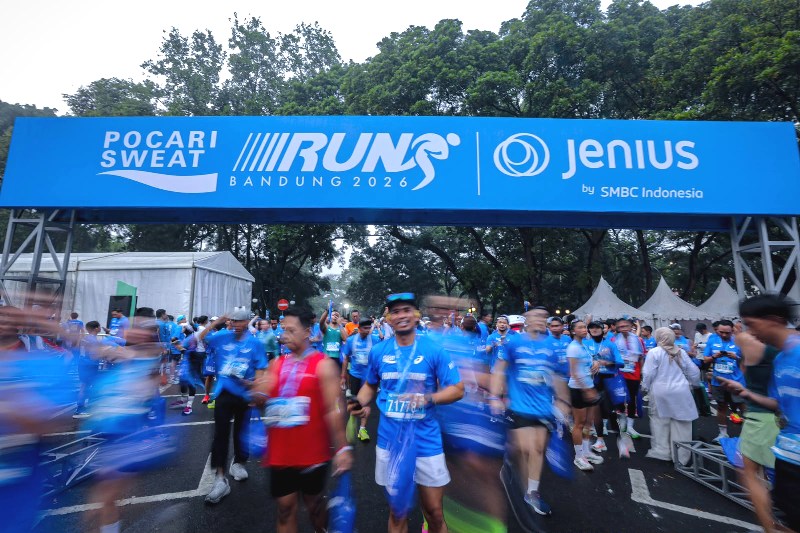 56.559 Pelari Memeriahkan Pocari Sweat Run Bandung: Ekonomi Bergerak, Komunitas Menguat