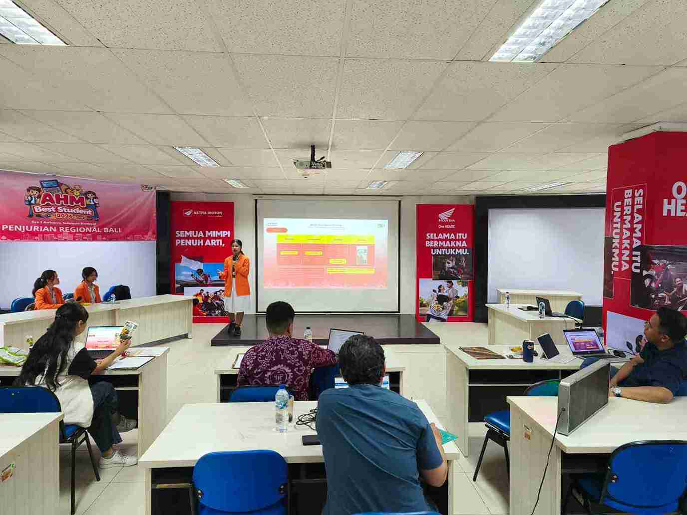Dari Limbah Kulit Pisang Menjadi Abon: Kelas Wirausaha Lingkungan ala Siswa