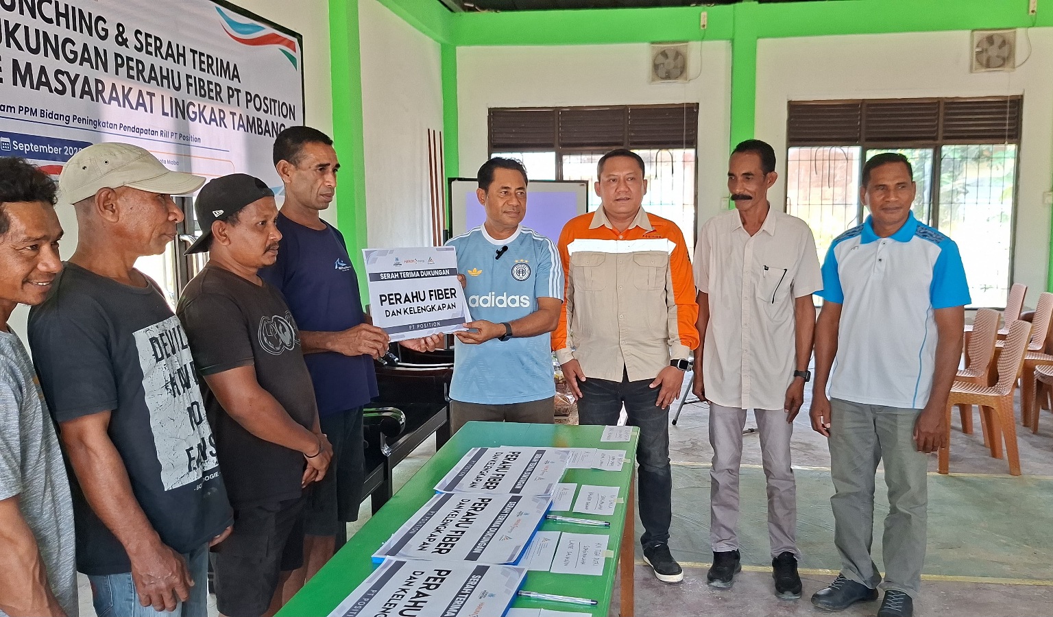 Ribuan Nelayan Terima Perahu Fiber Gratis, Mampukah Armada Baru Mengungkit Ekonomi Pesisir?