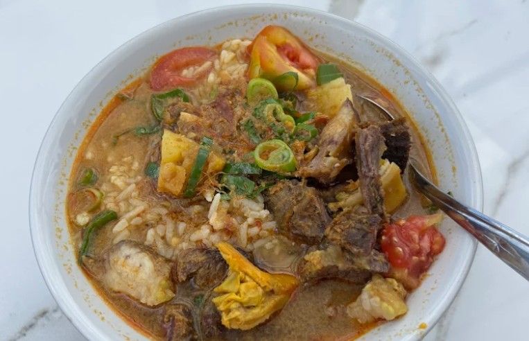 Soto Daging Sapi Terbaik: Palembang vs Solo