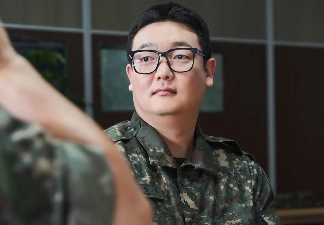 Transformasi Park Min Seok: Dari Rekrut Canggung ke Kopral Penentu Arah Unit Shinhwa