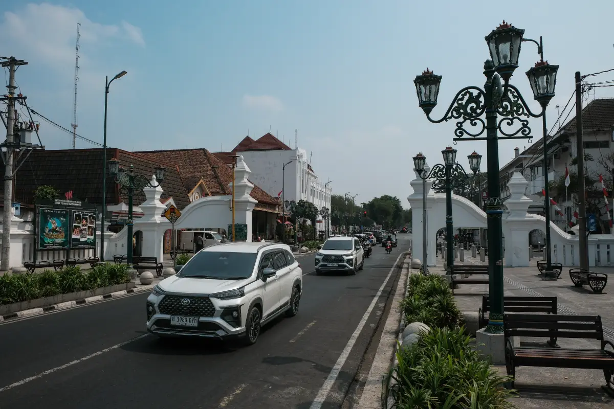 Uji Nyata Toyota Veloz Hybrid: Tembus 31,1 km/L di Rute Yogyakarta–Solo