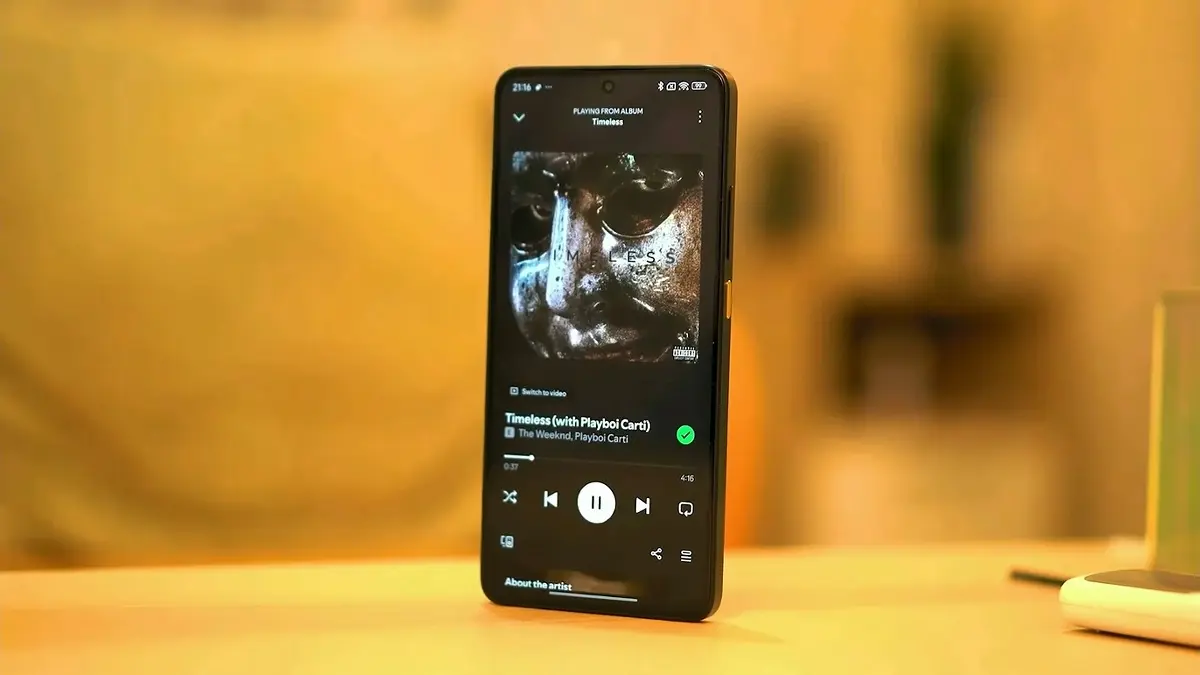 Flagship Performa di Rp3 Jutaan: Poco F6 vs Motorola Edge 60 Fusion