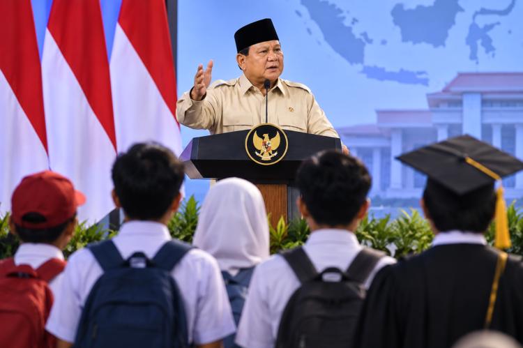 Rencana Pendidikan Gratis SD hingga Universitas Negeri: Harapan Baru dan Tantangan Nyata