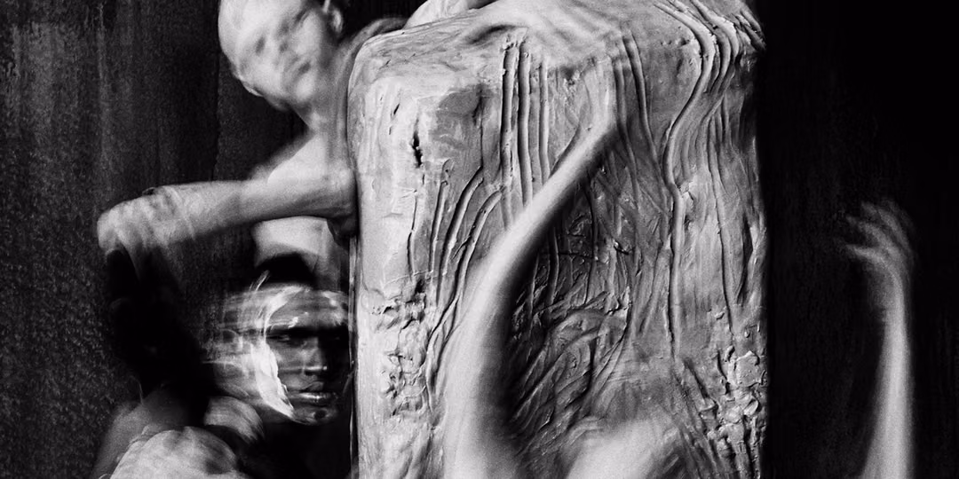 Pameran ‘What Holds Us’ dan Kebangkitan Fotografi iPhone 18 Pro