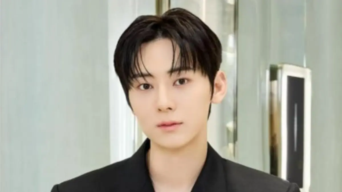 Kim Jae Hwan dan Hwang Min Hyun Pimpin Gelombang Comeback Oktober