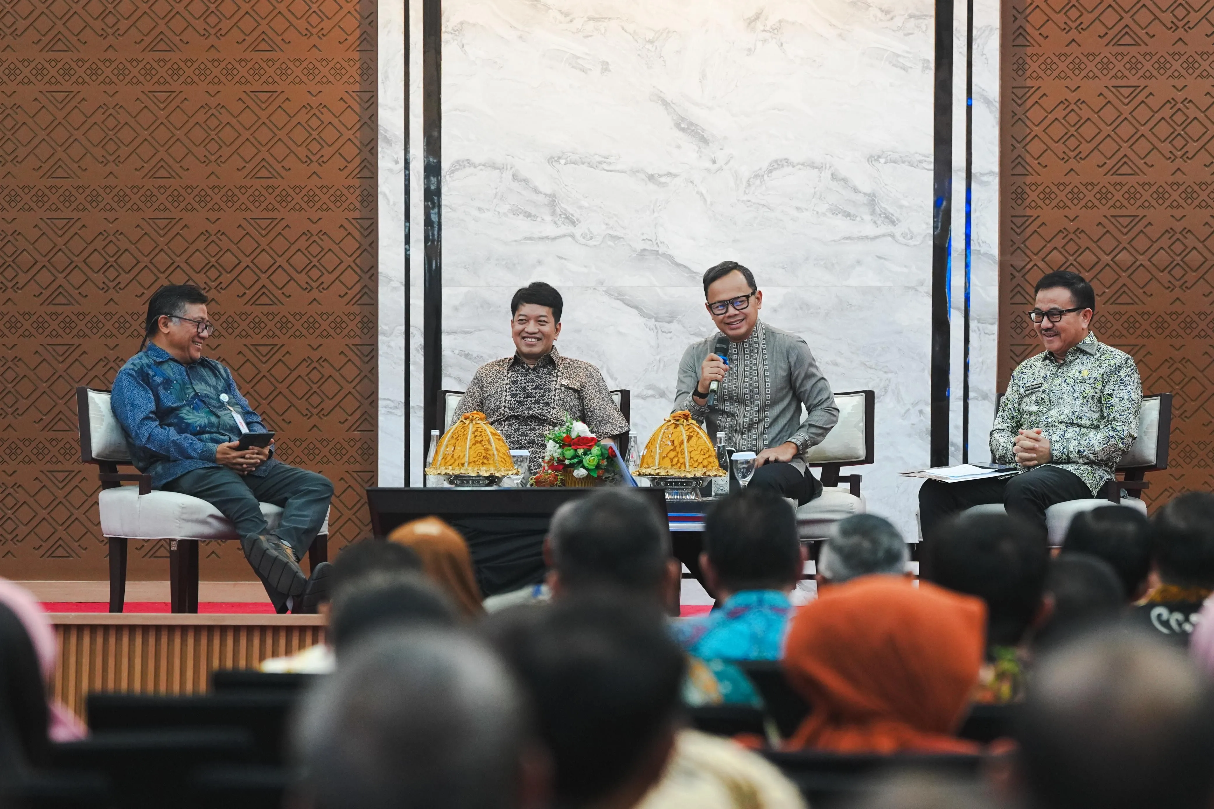 Koordinasi Lintas Wilayah Sulawesi Menuju Target Pertumbuhan 8 Persen