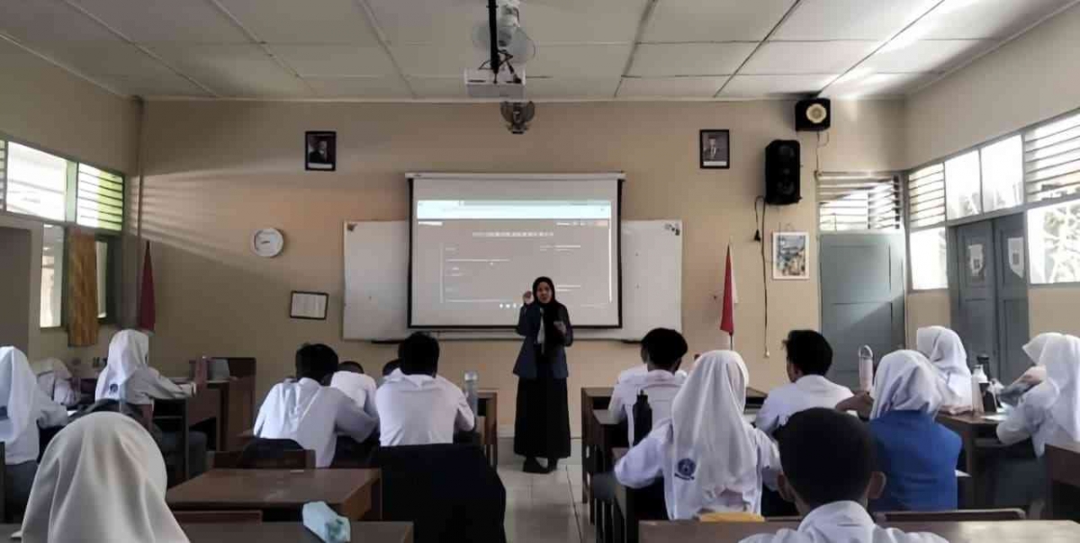 Permainan Interaktif dan Kuis Digital Mengubah Kelas Bahasa Inggris SMA