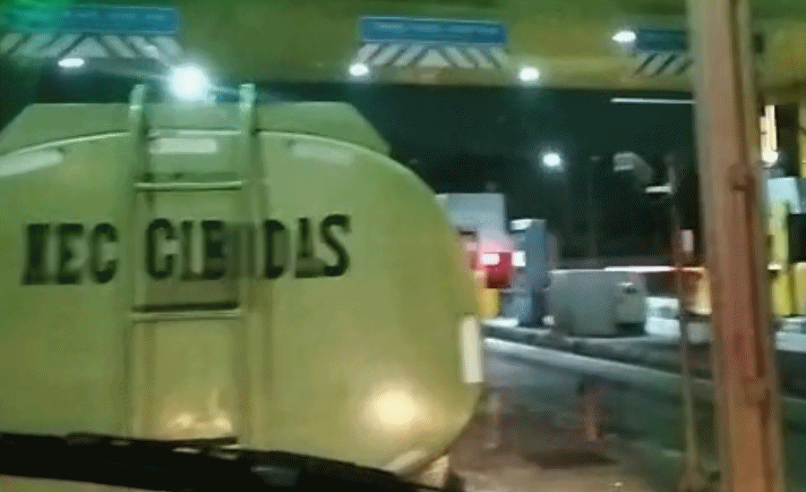 Kebakaran TPS dan Gudang di Koridor Bekasi–Tangerang