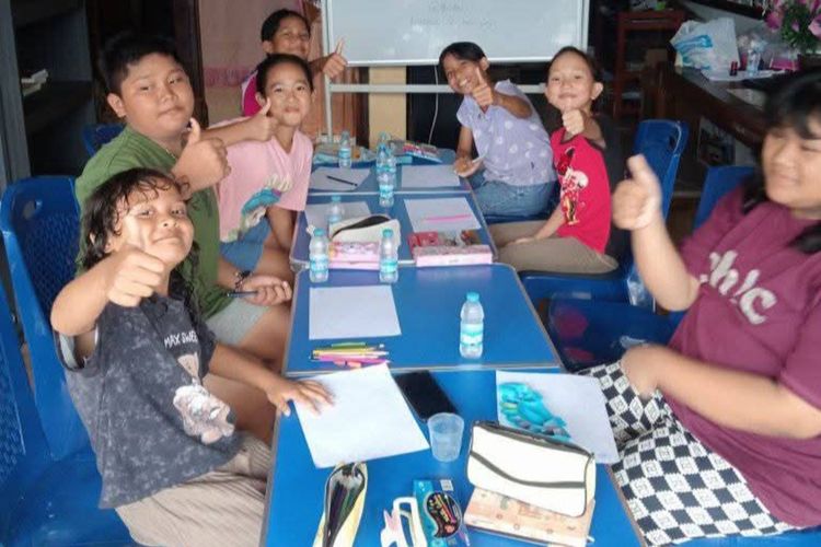 Program Literasi Komunitas: Perpustakaan Masyarakat Bangun Budaya Baca Anak