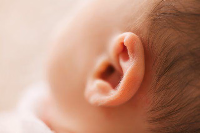 Berapa Desibel Suara yang Benar-Benar Aman untuk Bayi?