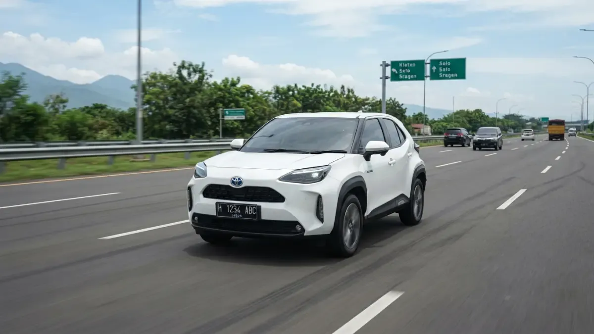 Toyota Yaris Cross Hybrid vs Chery TIGGO Cross: Siapa Raja Irit?